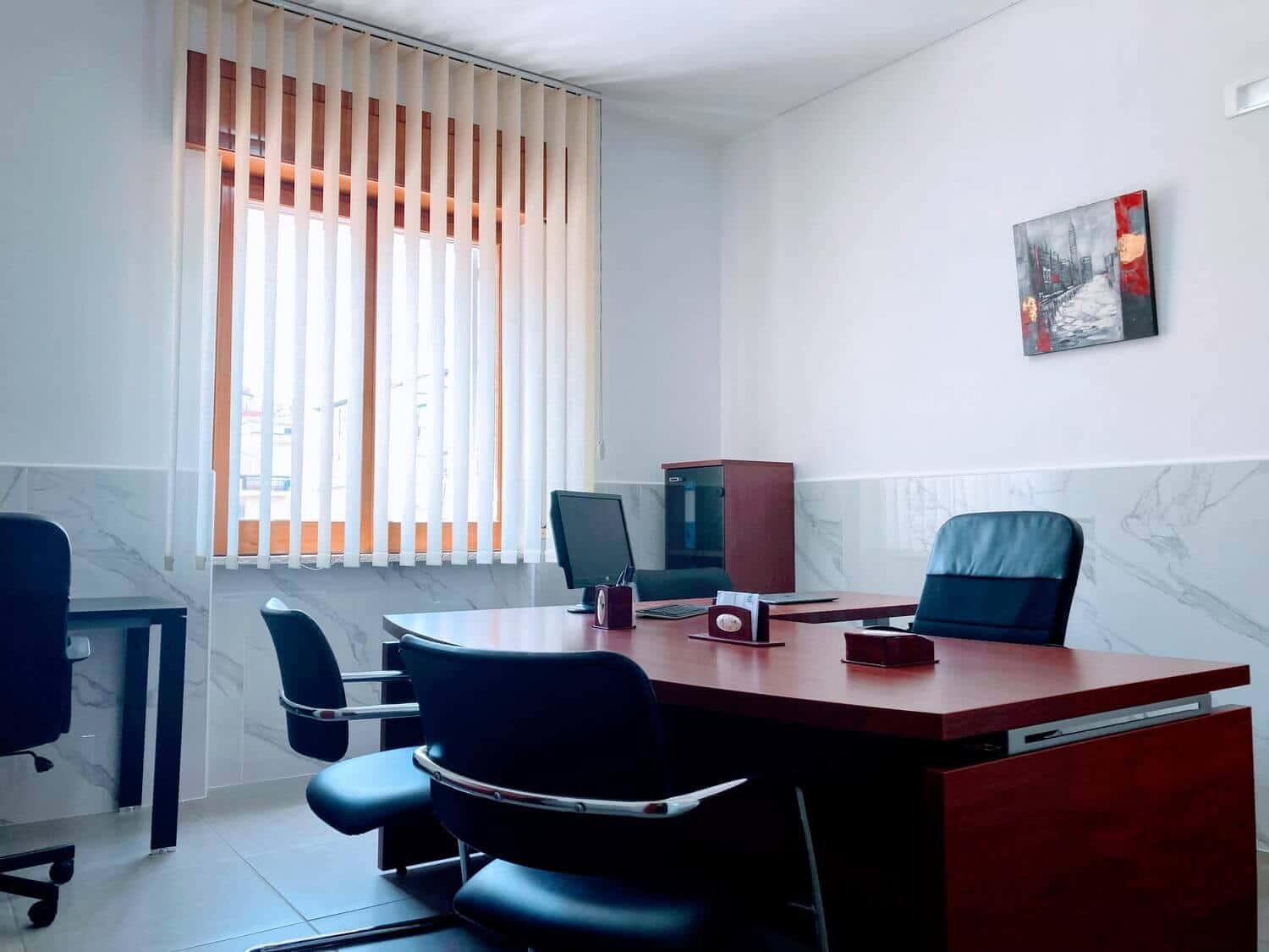 Centro Uffici Aversa: ufficio direzionale